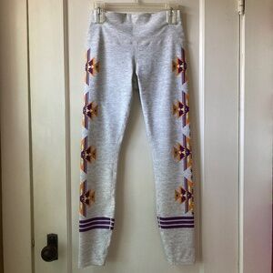 NWOT Colorado Threads Aztec Print Yoga Pants